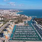Apartamento Homes Ocean View With Huge Sunny Terrace, 2 Swimming Pools & Tennis Court