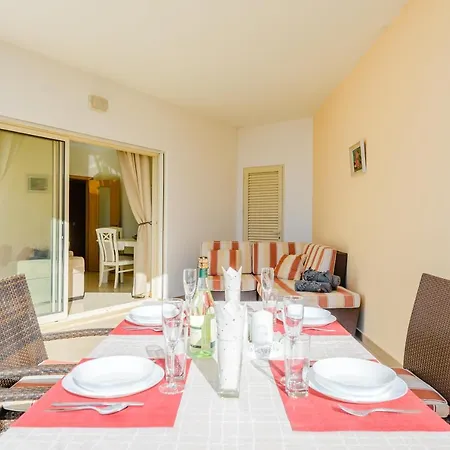 Lägenhet Homes Ocean View With Huge Sunny Terrace, 2 Swimming Pools & Tennis Court Albufeira
