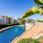 Homes Ocean View With Huge Sunny Terrace, 2 Swimming Pools & Tennis Court 阿尔布费拉