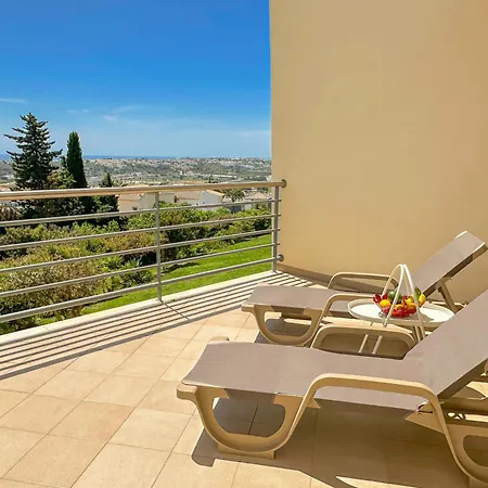 Homes Ocean View With Huge Sunny Terrace, 2 Swimming Pools & Tennis Court * Albufeira
