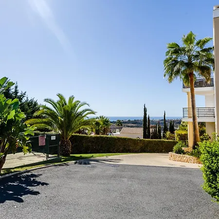 Homes Ocean View With Huge Sunny Terrace, 2 Swimming Pools & Tennis Court Appartement *